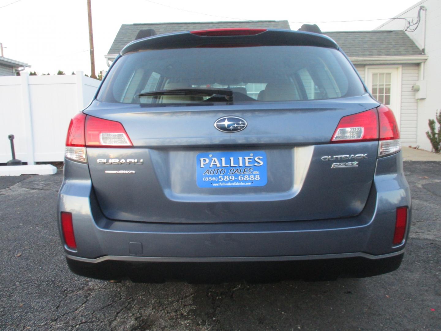 2013 Subaru Outback 2.5i (4S4BRBAC5D3) with an 2.5L H4 DOHC 16V engine, AUTOMATIC transmission, located at 540a Delsea Drive, Sewell, NJ, 08080, (856) 589-6888, 39.752560, -75.111206 - Photo#5